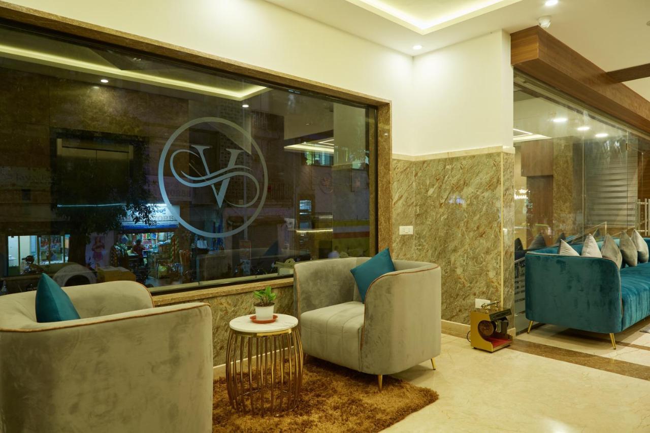 Vovo Premier Hotel Bangalore Exterior foto