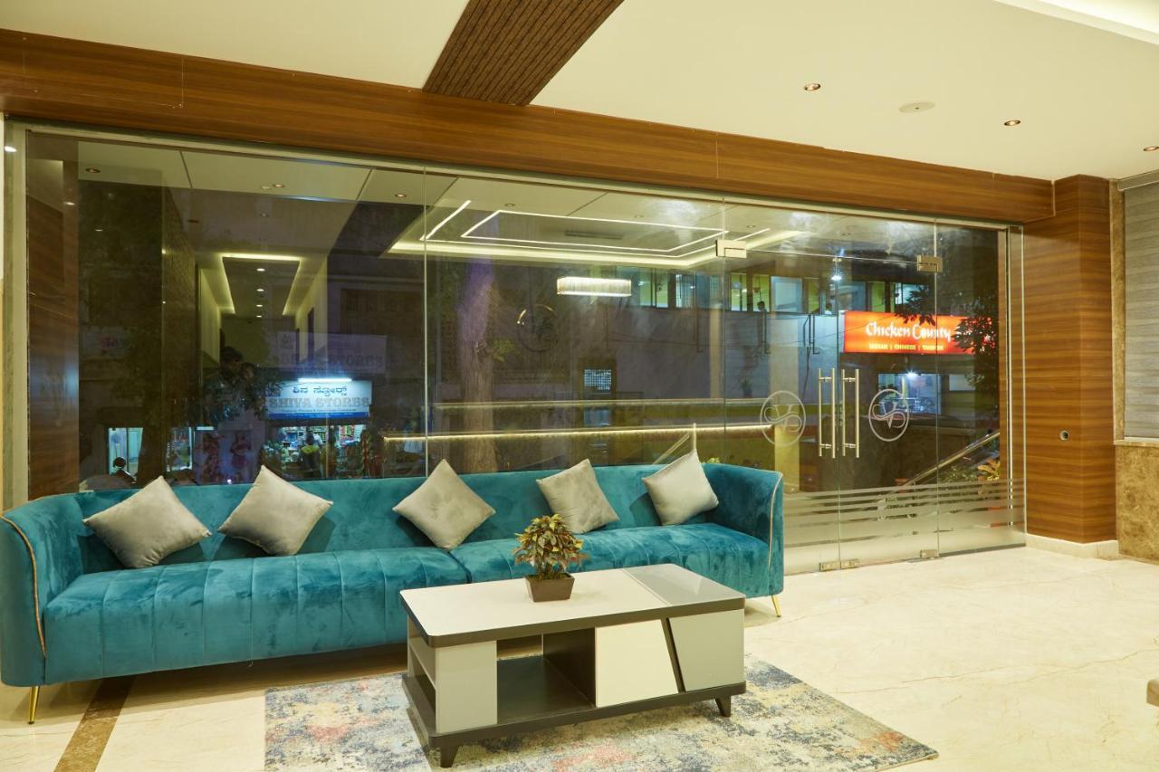 Vovo Premier Hotel Bangalore Exterior foto